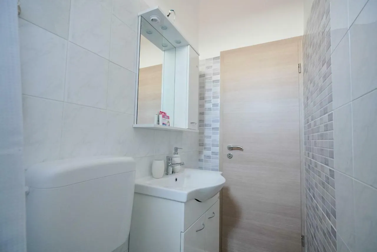 Apartament Summerhouse Vir