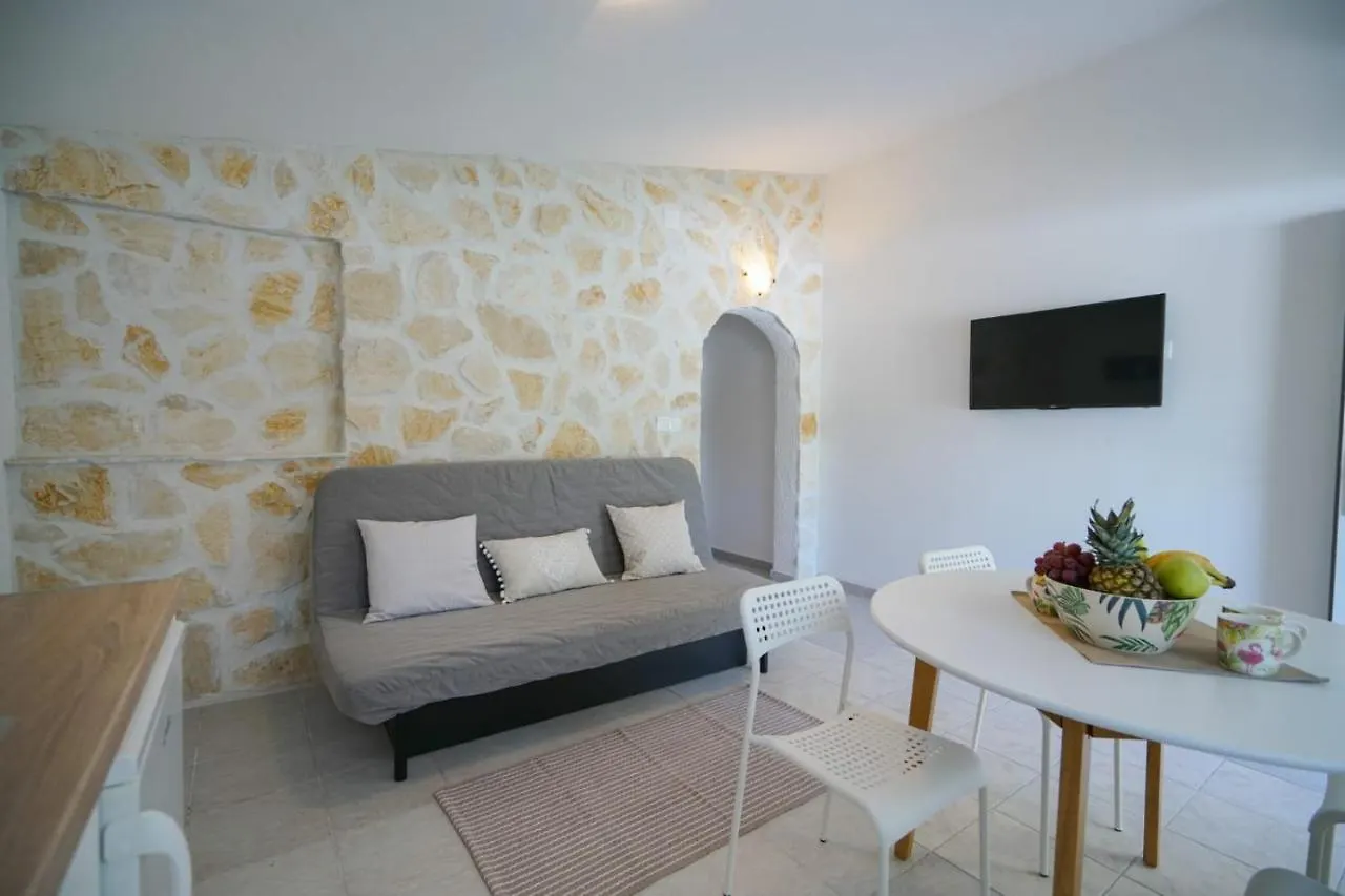 Apartament Summerhouse Vir